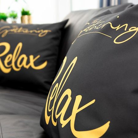 Wrexham Central Stay - Apartment Six 외부 사진